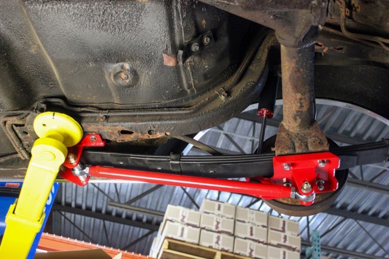 UMI Performance 70-81 GM F-Body Leaf Spring Traction Bars with Mounts - 262824-R