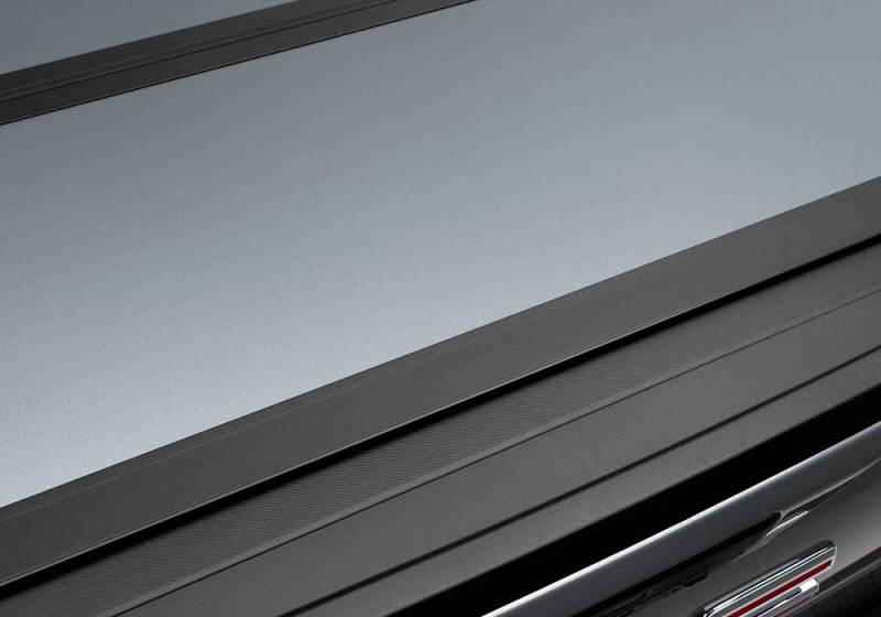 UnderCover 14-16 Chevy/GMC Silverado/Sierra 68.4in Fusion Bed Cover - Iridium Effect - AR12018L-GXG