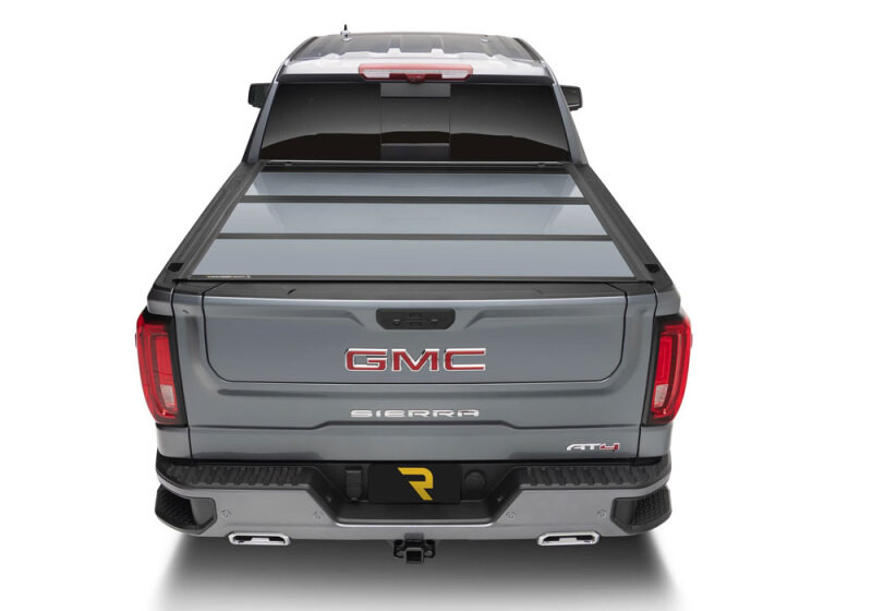 UnderCover 2018 Chevy/GMC Silverado/Sierra 68.4in Fusion Bed Cover - Glory Red - AR12019L-GPJ