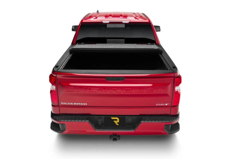 UnderCover 09-18 Dodge Ram 68.4in Fusion Bed Cover - Bright White - AR32006L-PW7