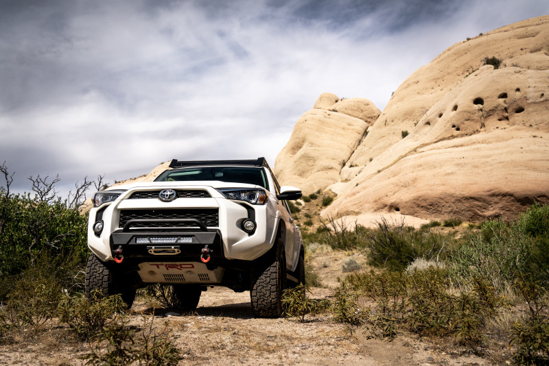 Body Armor 4x4 2014+ Toyota 4Runner HiLine Front Winch Bumper - TR-19339