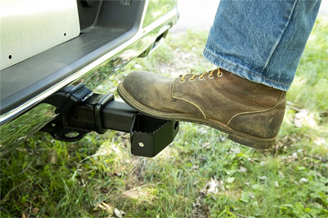 Deezee Universal Hitch Step - DZ15302S