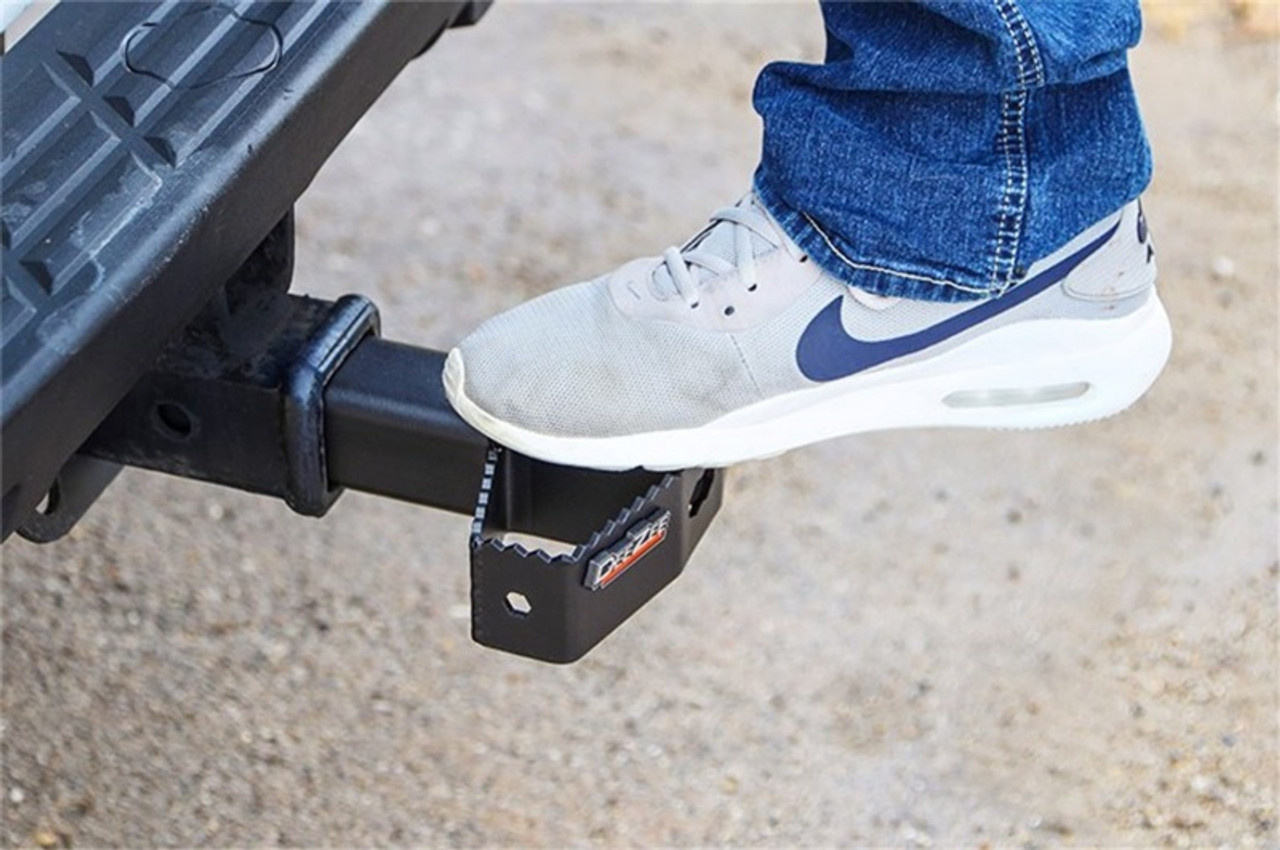 Deezee Universal Hitch Step - DZ15302S