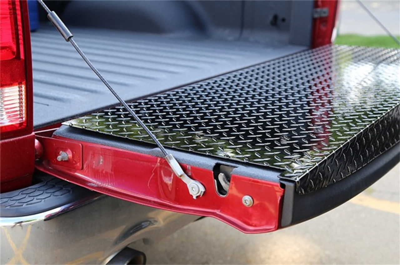 Deezee 09-23 Dodge/Ram Ram Tailgate Protector Full Black-Tread - DZ4145B