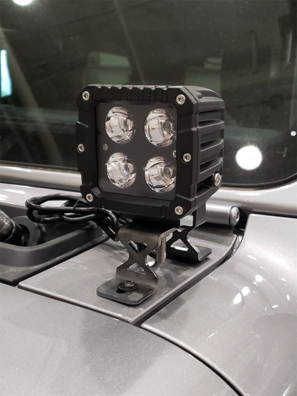 Deezee 18-23 Jeep JL Cowl Single Cube Light Bracket - DZ4452JL