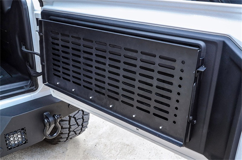 Deezee 18-23 Jeep JL Jeep - Rear Door Work Bench - DZ4469JL