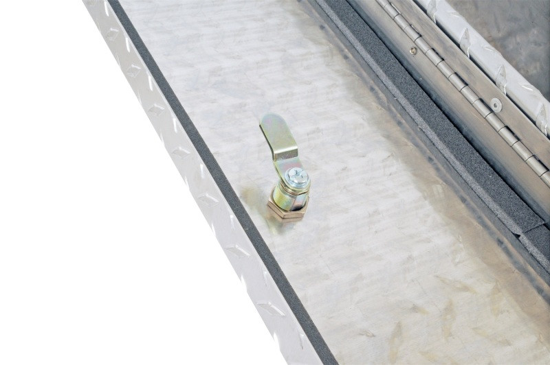 Deezee Universal Tool Box - Specialty Wheel Well BT Alum (Driver Side) - DZ95