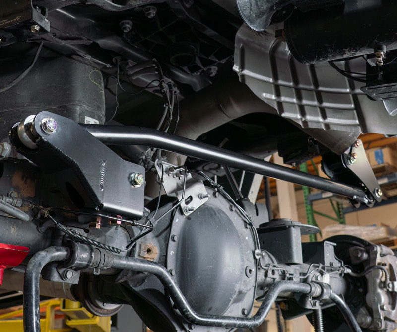 Carli 14-24 Dodge Ram 2500 Extended Rear Track Bar Kit - CS-DATB-14-R-KIT Photo - lifestyle view
