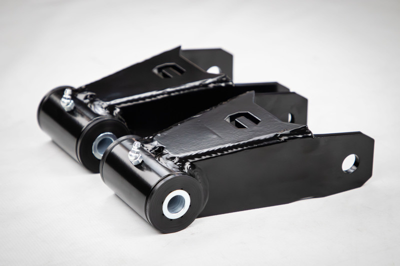 Cognito 20-25 Chevrolet Silverado 2500 HD 1in Drop Leaf Spring Shackle - 110-91267 Photo - out of package