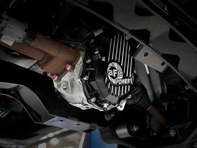 aFe Power Front/Rear Diff Cover Kit w/ Oil 20-25 GM Diesel Trucks V8 (AAM 9.25-12 & AAM 11.5-12-14) - 46-7708AB Photo - Mounted