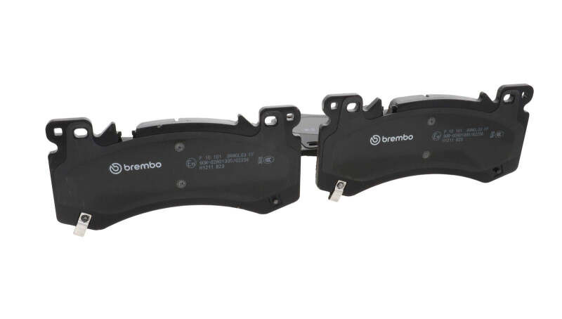 Brembo OE 21-24 Cadillac Escalade/23-24 Chevy Silverado 1500 Premium Low Ceramic Brake Pad - Front - P10101 Photo - Close Up