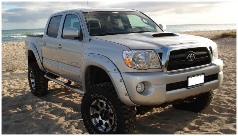 Bushwacker 05-11 Toyota Tacoma Pocket Style Fender Flares - 4pc - 28031925 Photo - lifestyle view