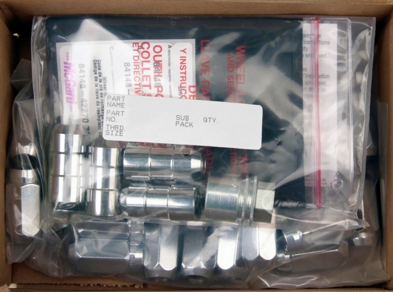 McGard 8 Lug Hex Install Kit w/Locks (Cone Seat Nut) 9/16-18 / 13/16 Hex / 1.75in. Length - Chrome - 84823