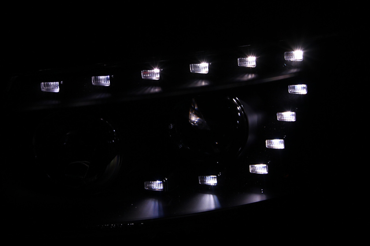 ANZO 2007-2007 Hyundai Santa Fe Projector Headlights w/ LED Black - 111237
