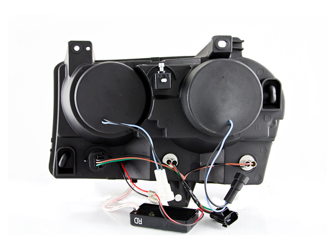 ANZO 2005-2010 Chrysler 300 Projector Headlights w/ Halo Black (Does Not Fit S Models) - 121152
