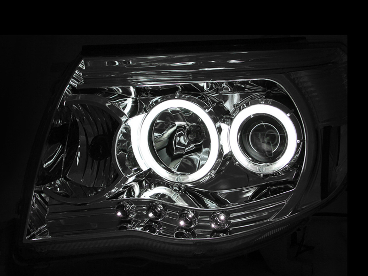 ANZO 2005-2011 Toyota Tacoma Projector Headlights w/ Halos Chrome - 121281