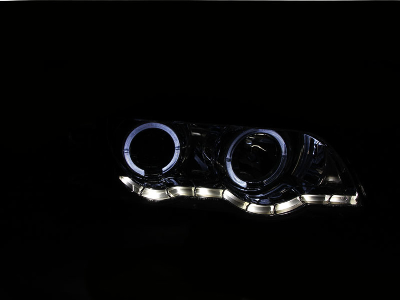 ANZO 2000-2003 BMW X5 Projector Headlights w/ Halo Chrome - 121397