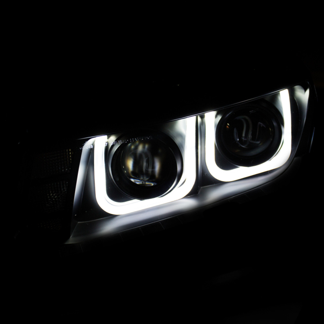 ANZO 2014-2015 Chevrolet Camaro Projector Headlights w/ U-Bar Black - 121508