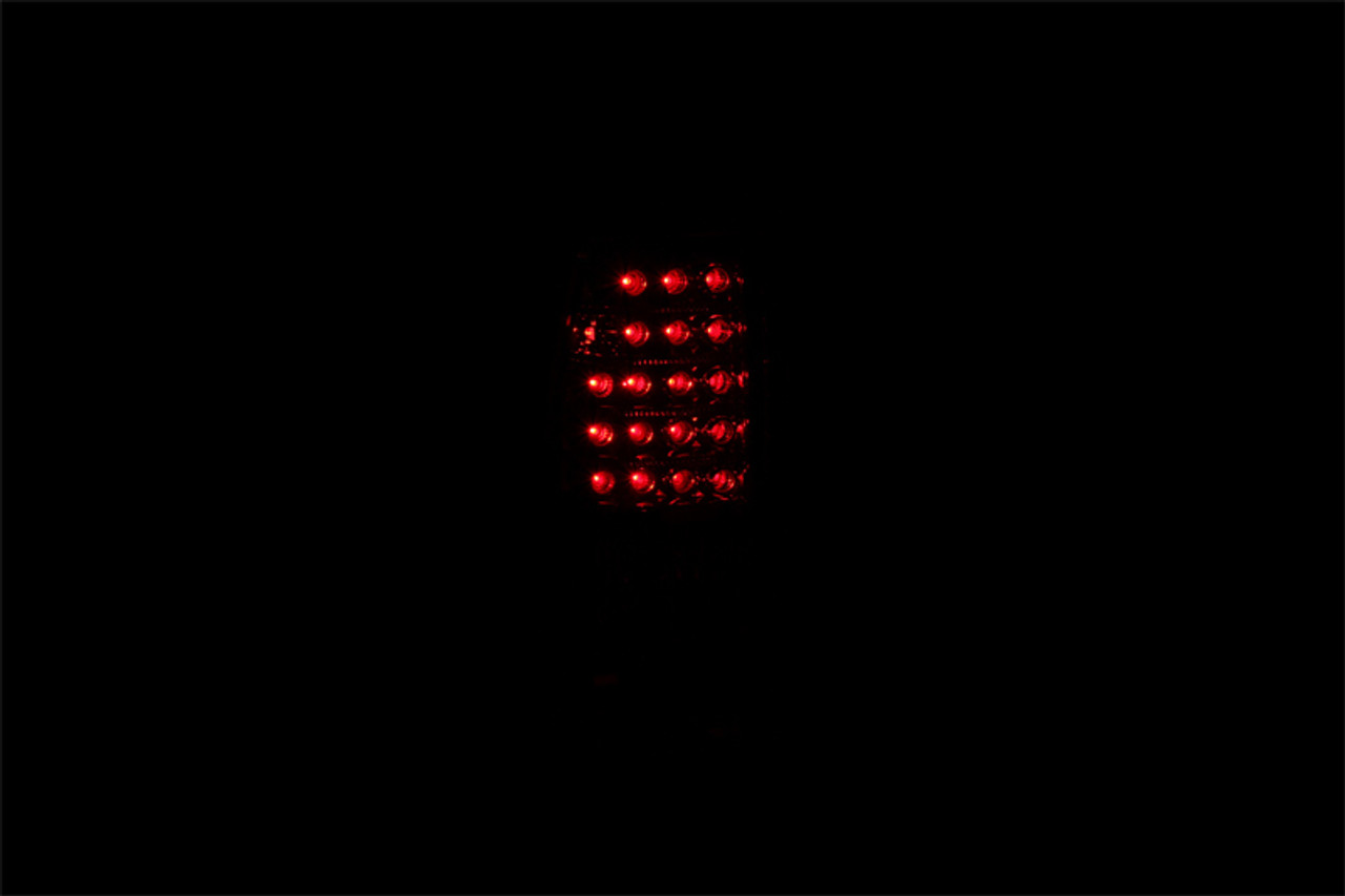 ANZO 1999-2007 Chevrolet Silverado 1500 LED Taillights Red/Clear - 311010