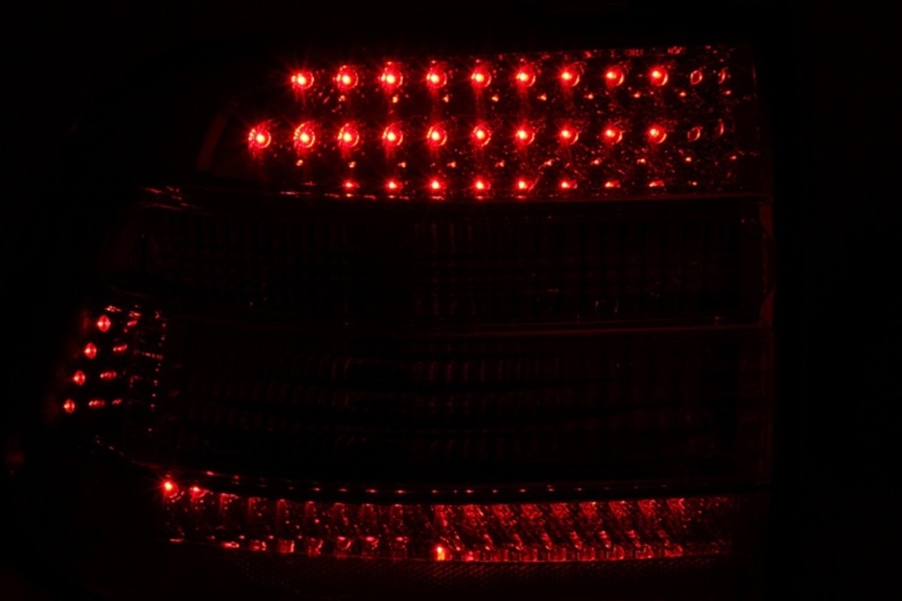 ANZO 2003-2006 Porsche Cayenne LED Taillights Red/Clear - 321170