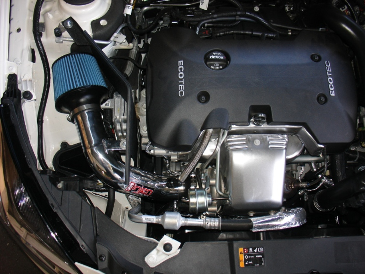 Injen 13 Chevy Malibu 2.0L (T) Polished Tuned Air Intake w/ MR Tech - SP7033P