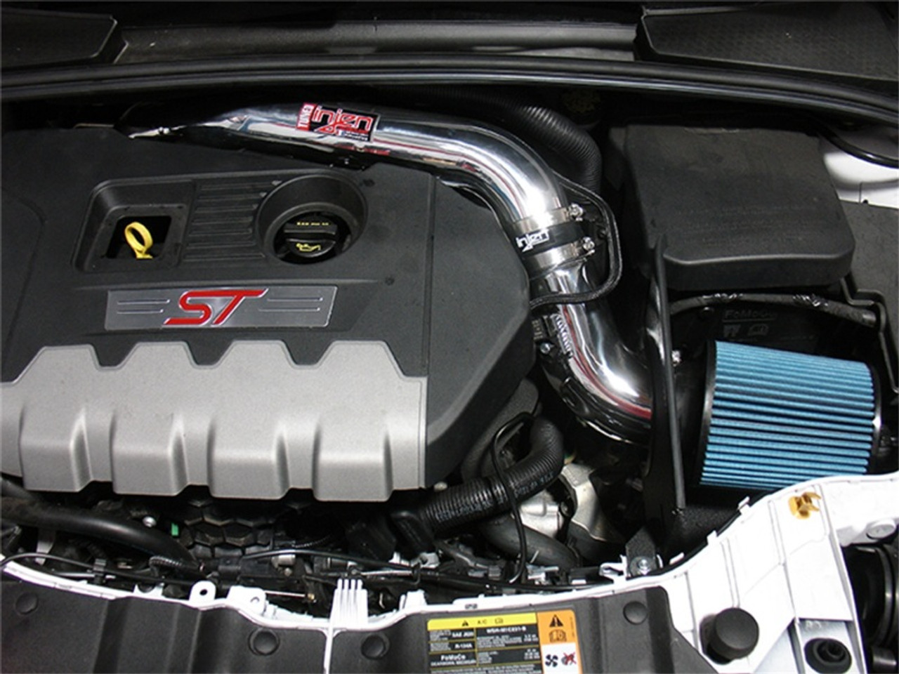 Injen 15-18 Ford Focus ST 2.0L (t) 4cyl Polished Short Ram Intake w/MR Tech & Heat Shield - SP9002P
