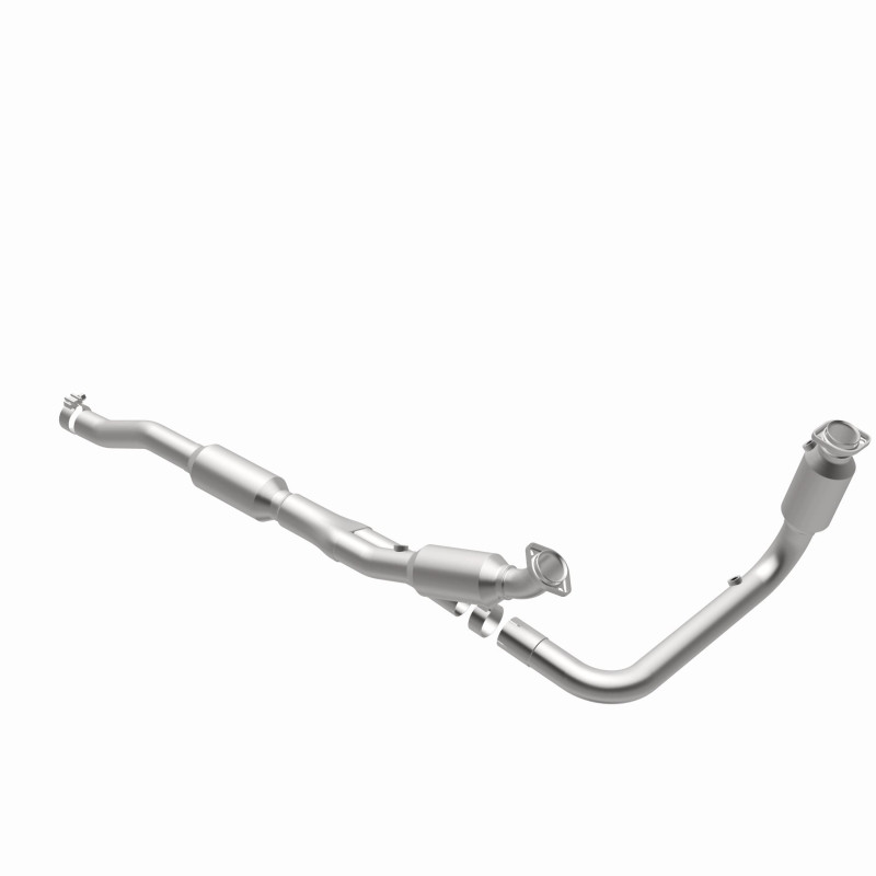 MagnaFlow 2002 Dodge Ram 1500 5.9L California Grade CARB Compliant Direct-Fit Catalytic Converter - 4583018 360 Degree Image Set