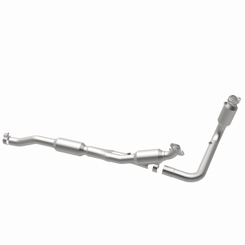 MagnaFlow 2002 Dodge Ram 1500 5.9L California Grade CARB Compliant Direct-Fit Catalytic Converter - 4583018 360 Degree Image Set