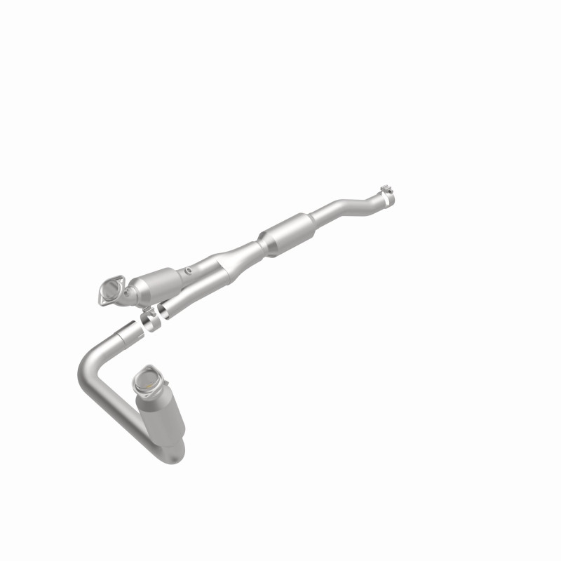 MagnaFlow 2002 Dodge Ram 1500 5.9L California Grade CARB Compliant Direct-Fit Catalytic Converter - 4583018 360 Degree Image Set