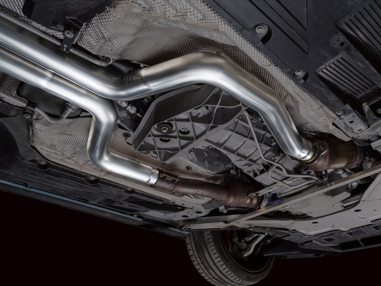 AWE 22-26 Cadillac CT5-V Blackwing SwitchPath Exhaust - Diamond Black Tips - 3025-43562 (AWE3025-43562)