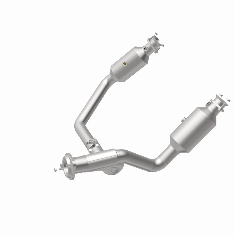 MagnaFlow 19-24 Ram 1500 5.7L OEM Grade Federal/EPA Compliant Direct-Fit Catalytic Converter - 280307 360 Degree Image Set