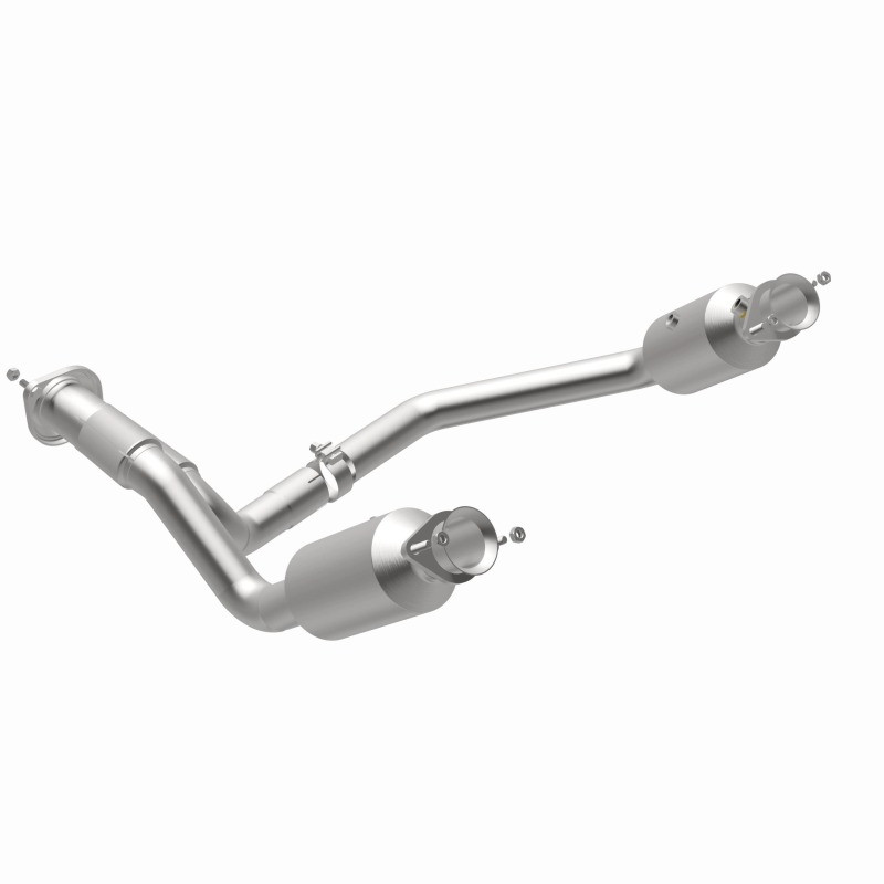 MagnaFlow 19-24 Ram 1500 5.7L OEM Grade Federal/EPA Compliant Direct-Fit Catalytic Converter - 280307 360 Degree Image Set