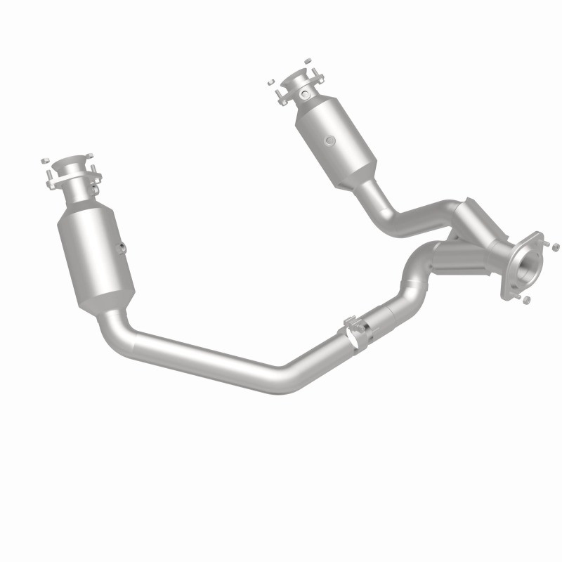 MagnaFlow 19-24 Ram 1500 5.7L OEM Grade Federal/EPA Compliant Direct-Fit Catalytic Converter - 280307 360 Degree Image Set
