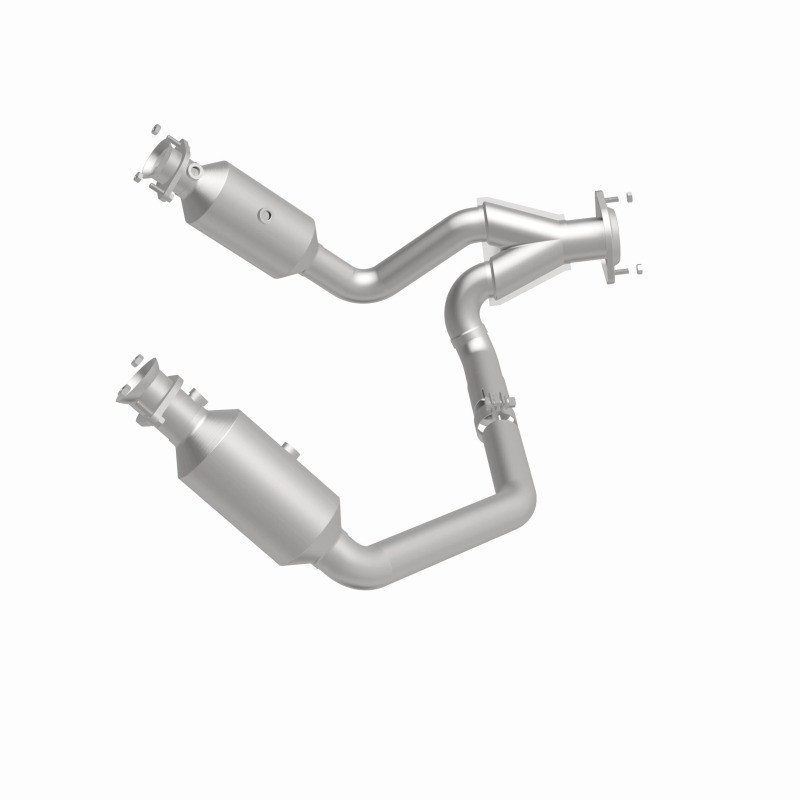 MagnaFlow 19-24 Ram 1500 5.7L OEM Grade Federal/EPA Compliant Direct-Fit Catalytic Converter - 280307 360 Degree Image Set