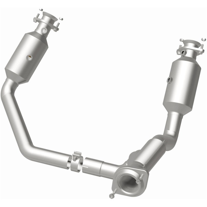 MagnaFlow 19-24 Ram 1500 5.7L OEM Grade Federal/EPA Compliant Direct-Fit Catalytic Converter - 280307 Photo - out of package