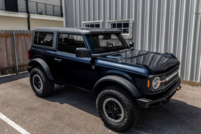 Oracle 2021+ Ford Bronco Integrated Windshield Roof LED Light Bar System - 5888-023-MF Photo - lifestyle view