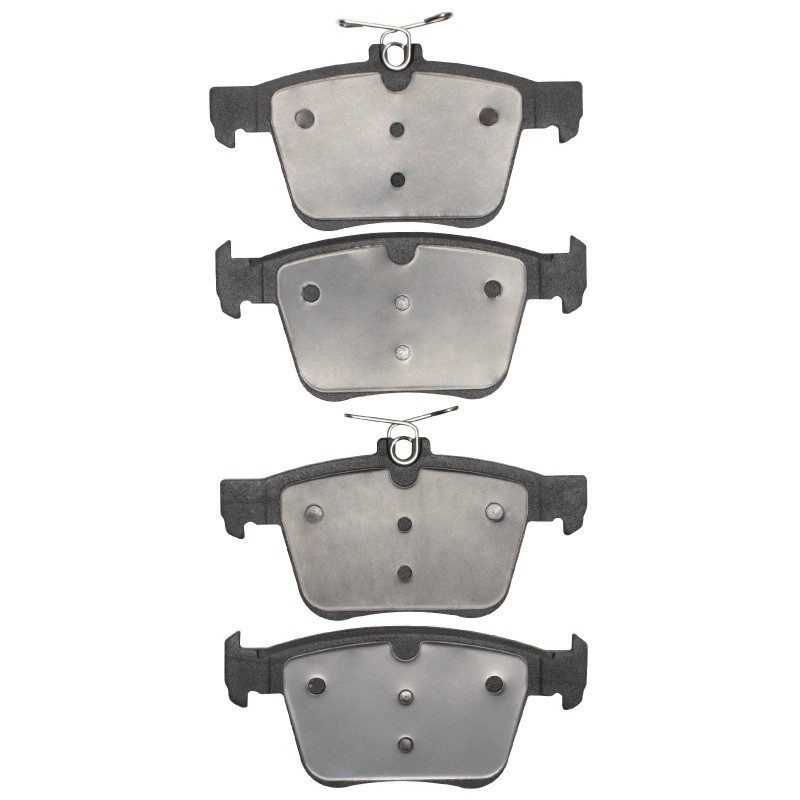 R1 13-26 Volkswagen Tiguan Rear Euro Ceramic Brake Pads - 2600-1761-00 Photo - out of package