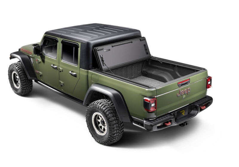BAK 20-26 GM Silverado/Sierra 2500/3500 HD 8.2ft Bed BAKFlip MX4 TS - 449134TS Photo - Mounted