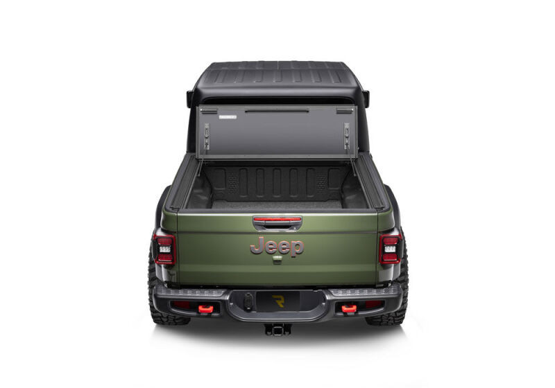 BAK 20-26 GM Silverado/Sierra 2500/3500 HD 8.2ft Bed BAKFlip MX4 TS - 449134TS Photo - Mounted