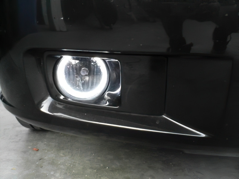 Oracle 05-10 Chrysler 300C LED Fog Light Halo Kit - Blue - 1107-002 Photo - lifestyle view