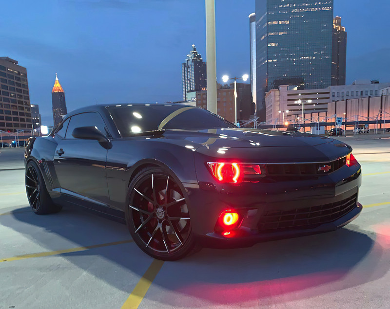 Oracle 14-15 Chevrolet Camaro Non-RS LED Round Style Headlight Halo Kit - Green - 2703-004 Photo - lifestyle view