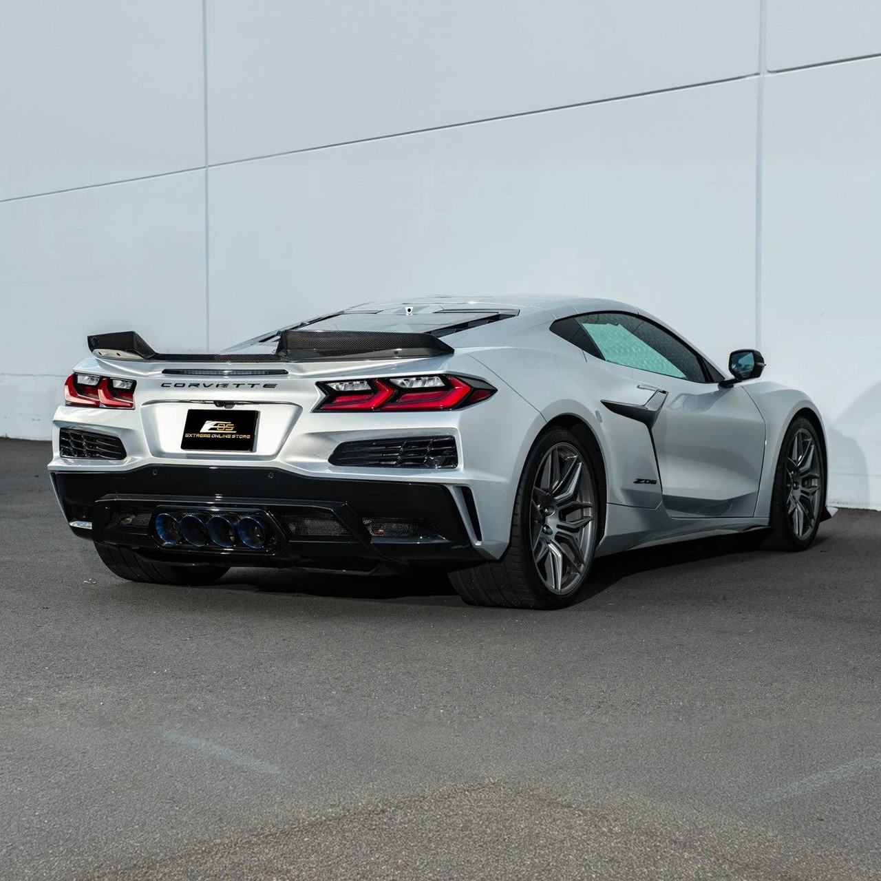 EOS Carbon Fiber 1.5" Extended Rear Wing Wickerbill Winglets - C8 Corvette Z06 (SPLITTER-1354-BKCF)