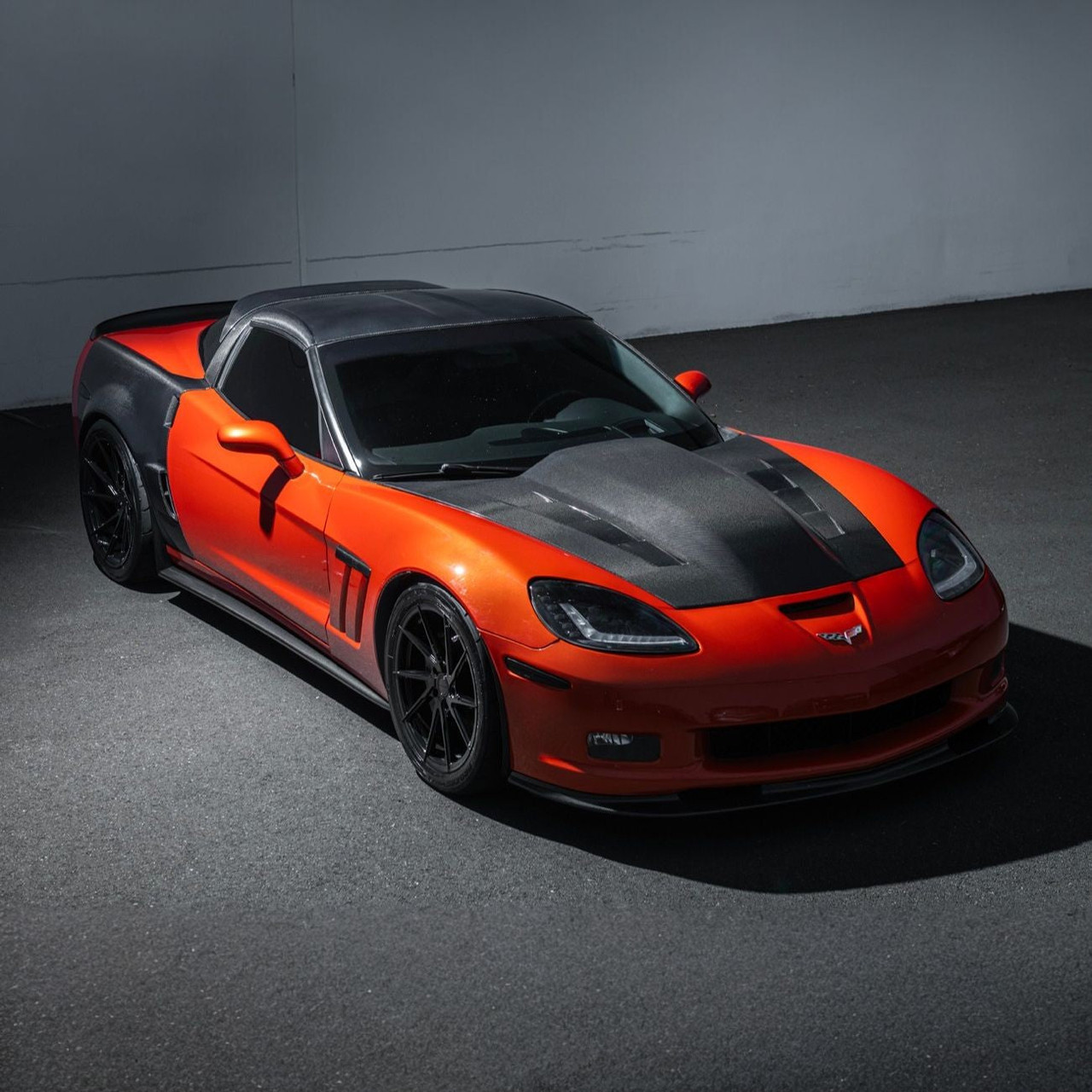 EOS Track Edition Carbon Fiber Hood - 05-13 C6 Corvette (HOOD-1064-BKCF)