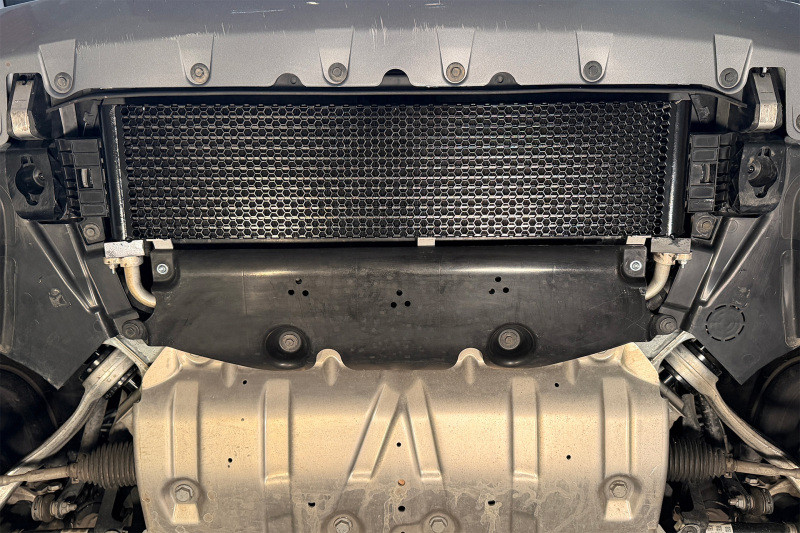 CSF BMW G2X M340i/M440i/M240i High Performance Engine Oil Cooler - 8372 Photo - Mounted