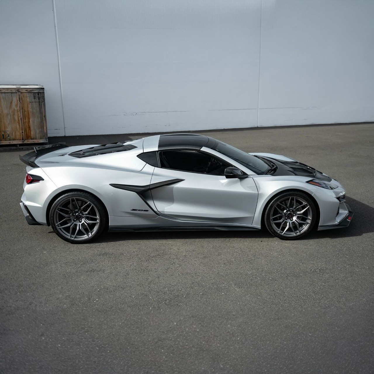 EOS Performance Package Side Skirts - Matte Black - C8 Corvette Z06 / ZR1 (SS-1175-ABS)