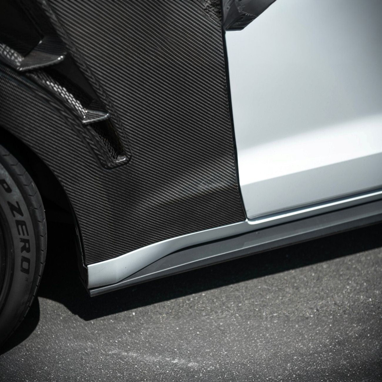 EOS Carbon Fiber Vented Fenders GT500 Style - 18-23 Ford Mustang