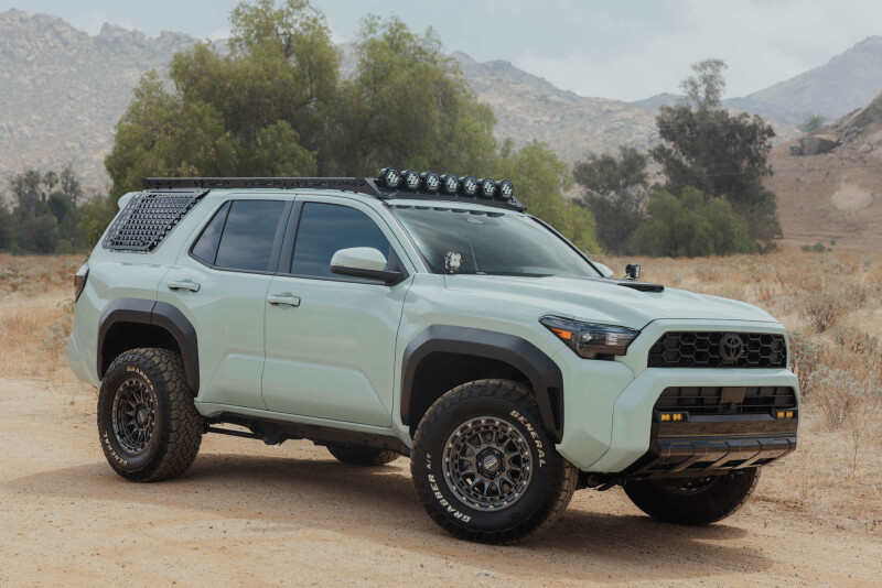 DV8 Baja Designs Linkable Lightbar Mount for DV8 Roof Rack Light Option - RRLB-01L Photo - Close Up