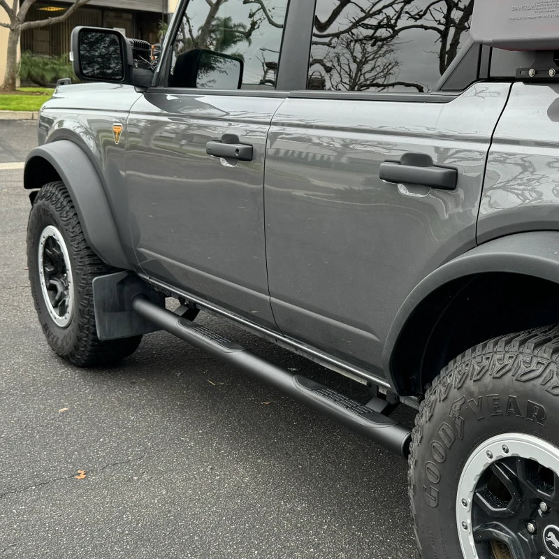Go Rhino 21-26 Ford Bronco (4dr) 4000 Series SideSteps - Cab Length - Tex. Blk - 4129T Photo - Mounted