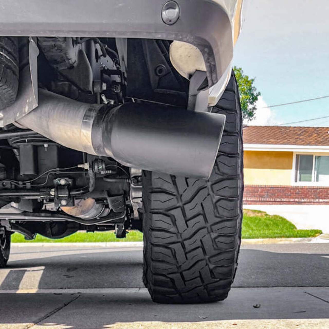 Banks Power 19-23 Dodge Ram Mega Cab 6.7L Cummins Monster Exhaust - SS Single Exhaust w/ Black Tip - 49799-B