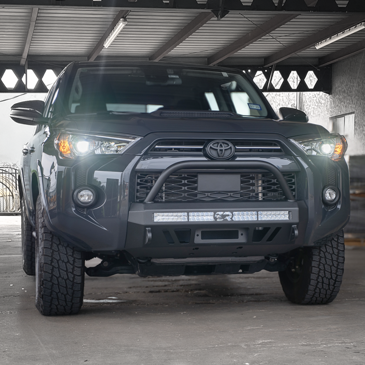 Cali Raised 14-24 Toyota 4Runner Stealth Bumper - Bull Bar 32In Led Bar Combo W/ Small Switch - CR4115